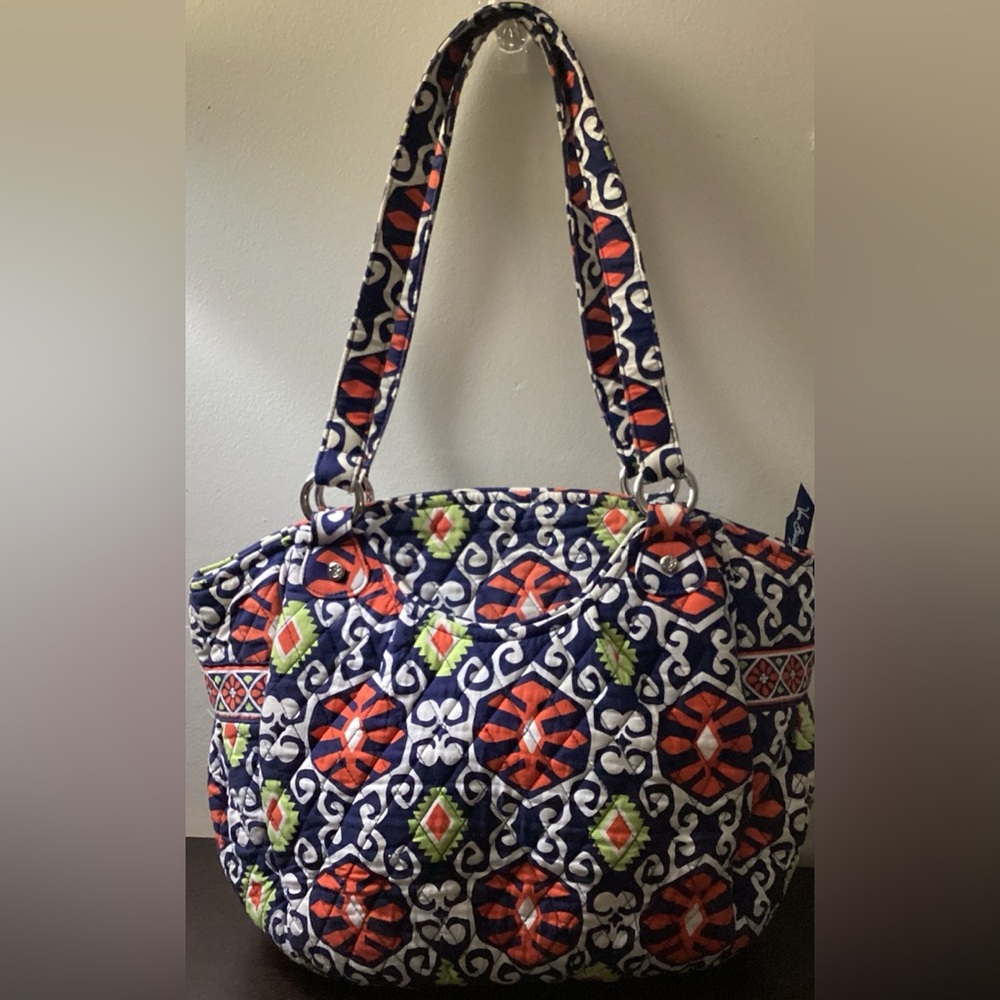 VERA BRADLEY Sun Valley Large Shoulder Bag Purse Handbag RETIRED Quilted Pattern
